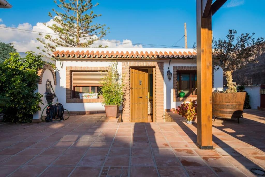 Estudio Maria De Waard Nerja Exterior foto