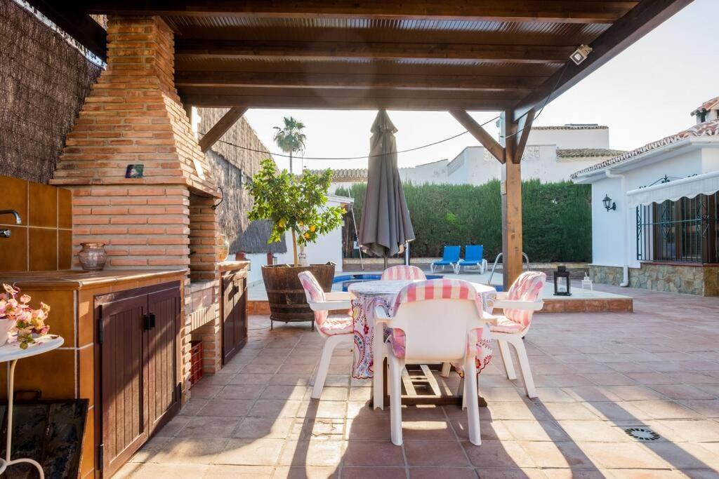 Estudio Maria De Waard Nerja Exterior foto
